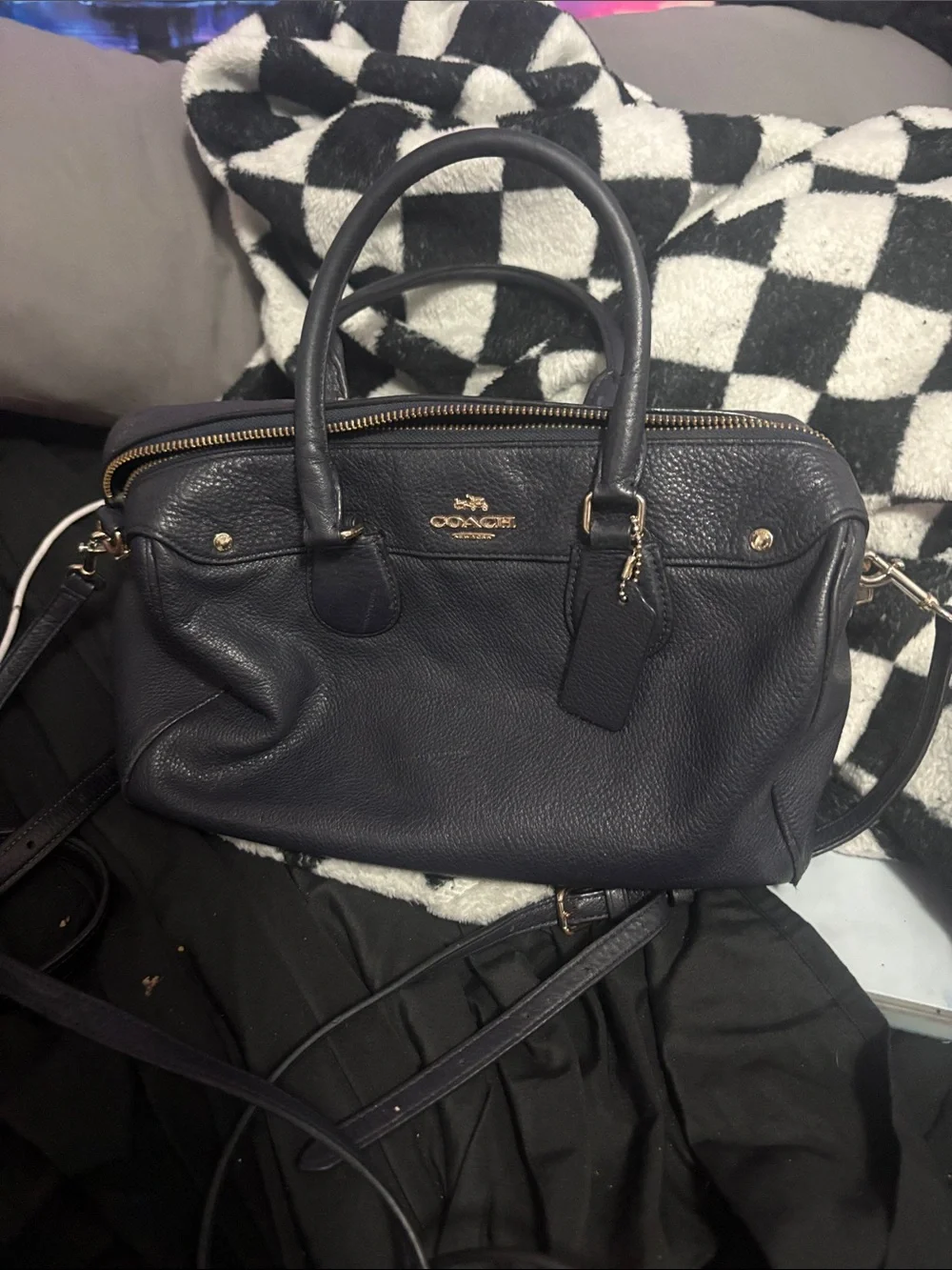 Coach compact pebbled